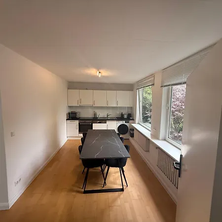 Appartement Weisse -moderne Und Stilvolle - Nahe Hbf & City, Messe, Oevb Brême