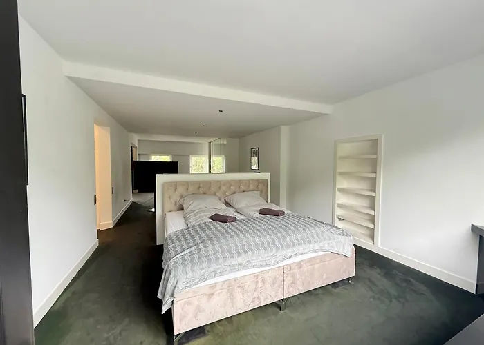 Appartement Weisse -moderne Und Stilvolle - Nahe Hbf & City, Messe, Oevb